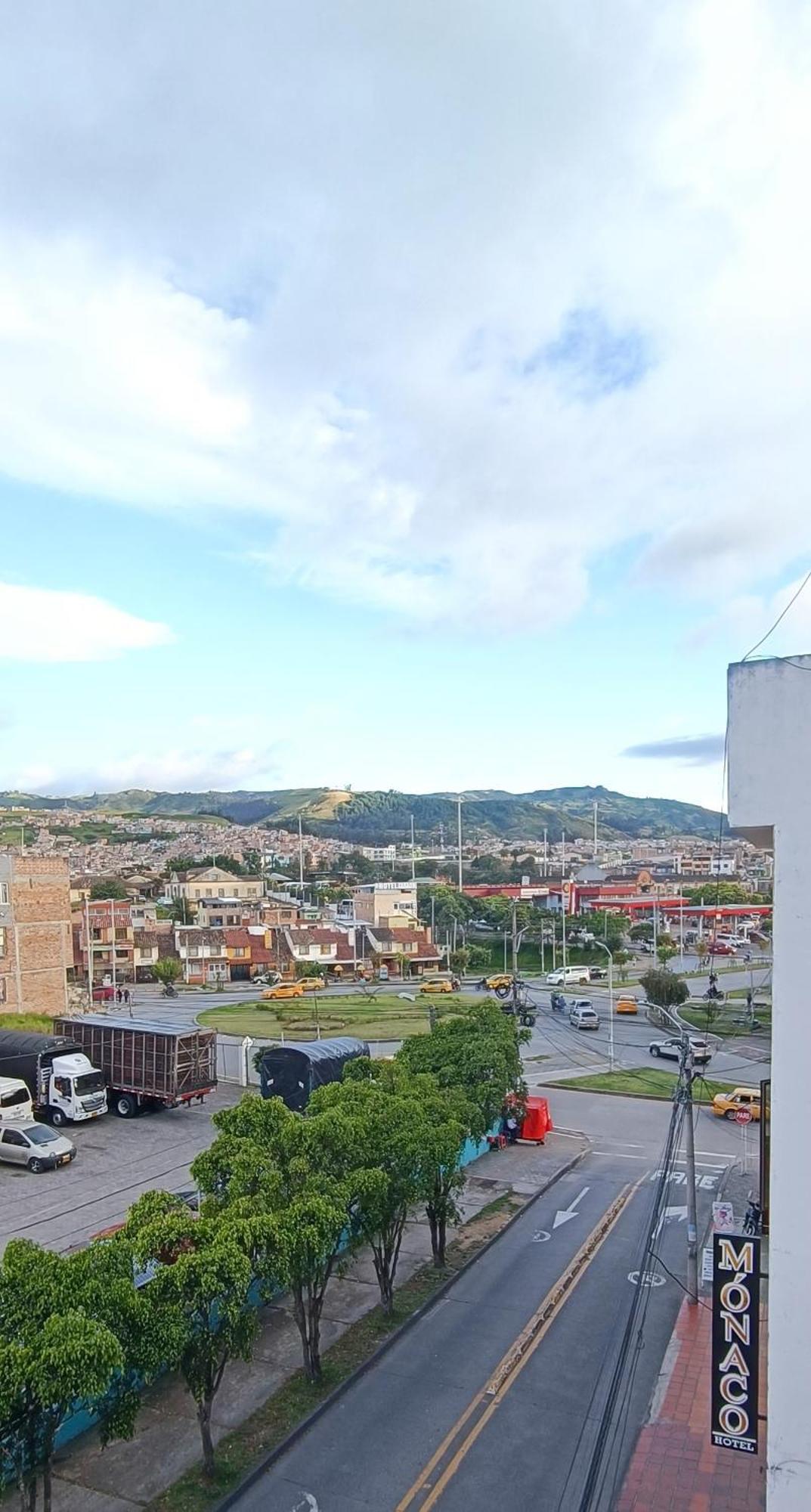 Hotel Mónaco Pasto Exterior foto